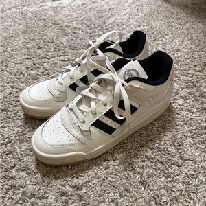 Women’s Adidas Forum CL Low